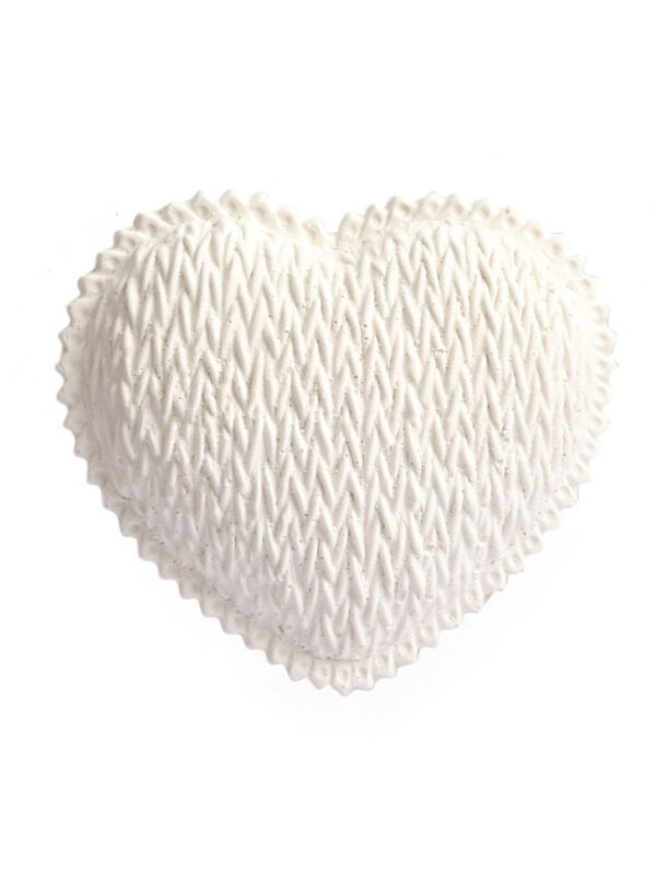 Plaster wool heart