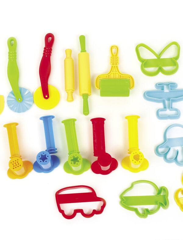 Children’s clay accessories (17 pcs)