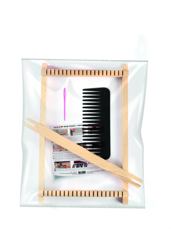 Rectangular weaving loom 290 x 187 mm, comb & needle