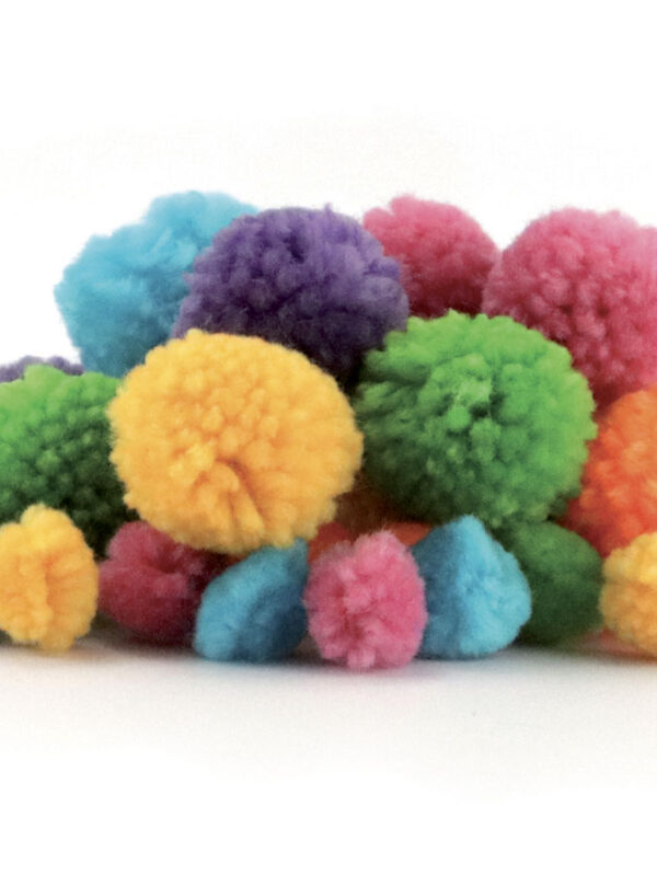24 fluffy pompons Ø 15 mm – Ø 30 mm – Rainbow colours