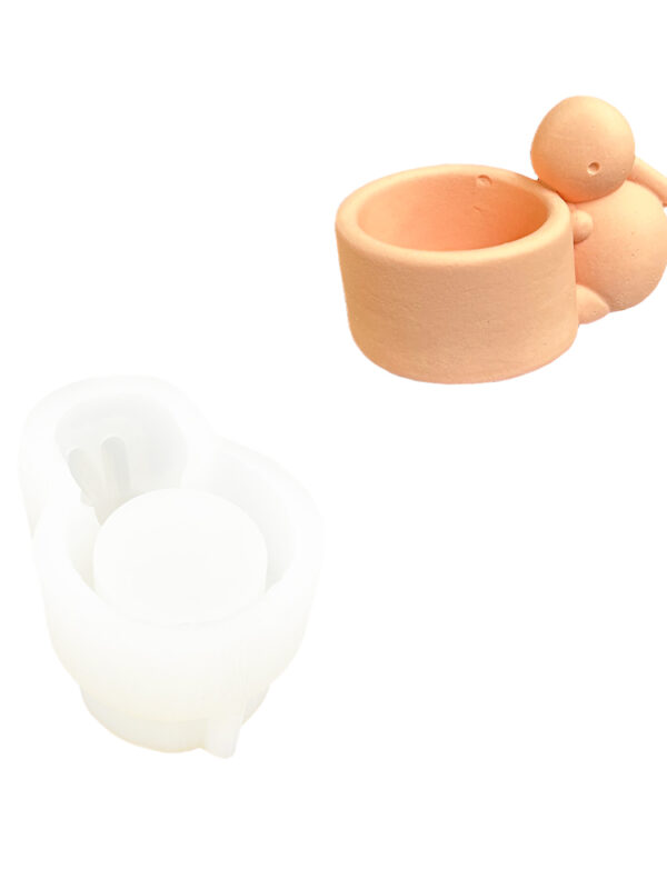 Silicone mould rabbit candle holder