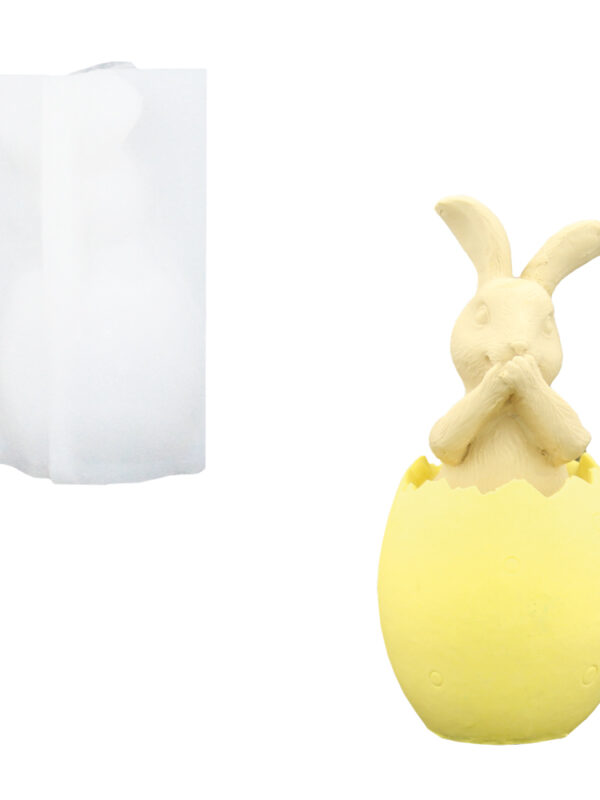 Silicone mould bunny from egg