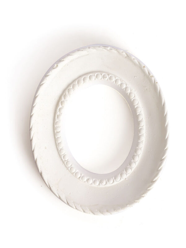 Plaster oval rope frame