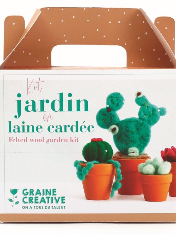 Garden felted wool kit 160 x 190 x 110 mm