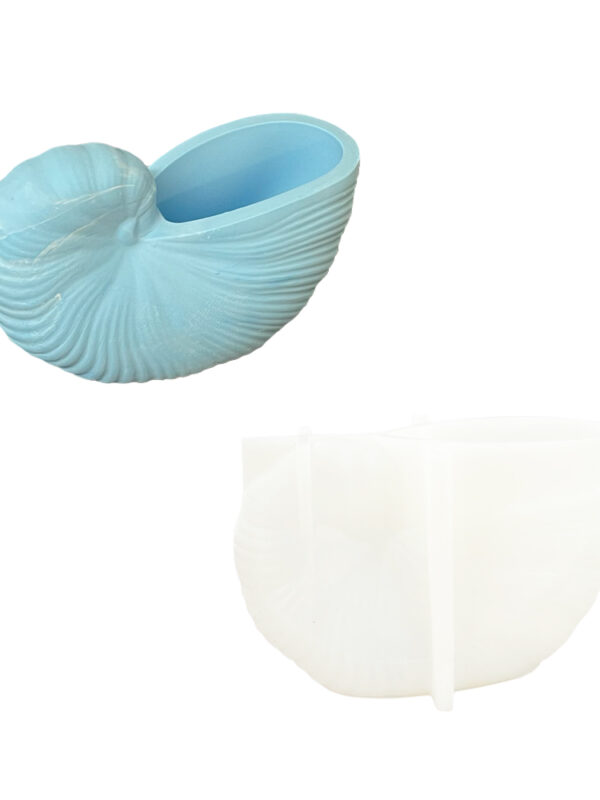 Silicone mould snail shell